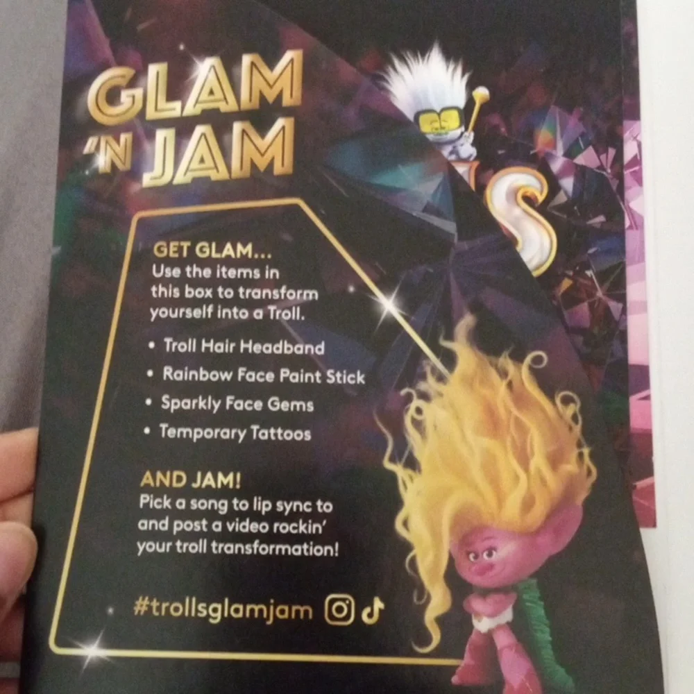 Trolls Xfinity *Glam & Jam* Kit - Picture 2 of 6